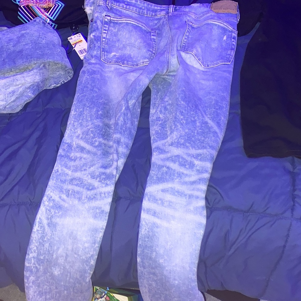 Jeans - Picture 2 of 2